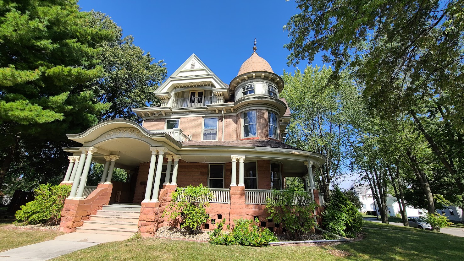 Outside & Grounds photo