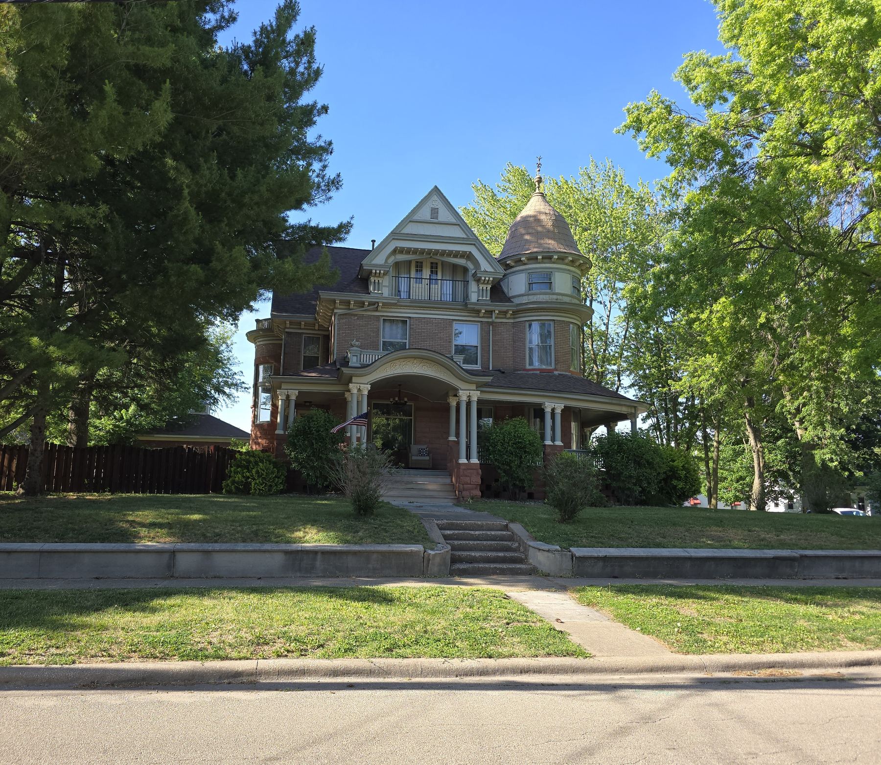 Outside & Grounds photo